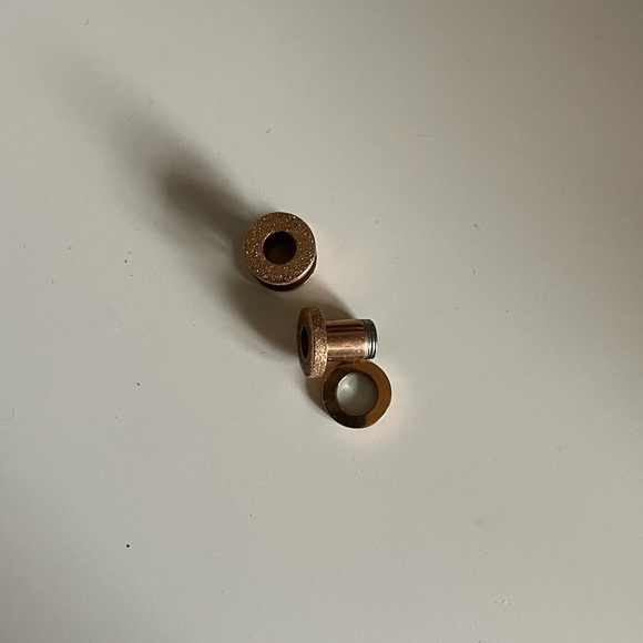 Rose gold tone surgical steel 2g tunnels inner threaded earrings body jewelry - Picture 2 of 2